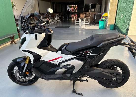 HONDA-X-ADV-2024