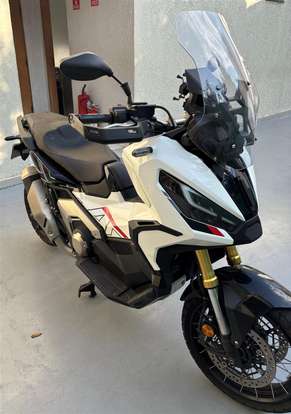 HONDA-X-ADV-2024