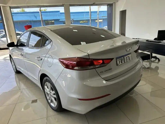 HYUNDAI ELANTRA 2.0 16V FLEX 4P AUTOMÁTICO