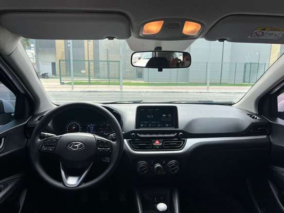 HYUNDAI-HB20-2023