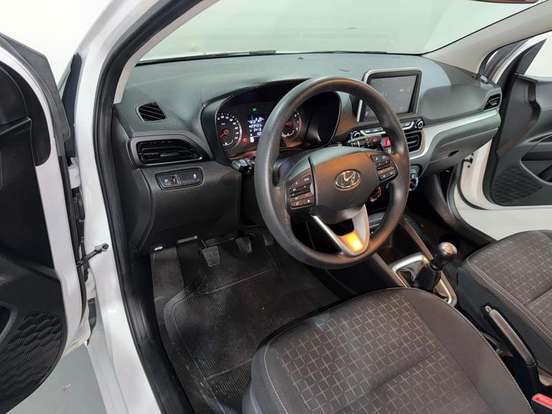 HYUNDAI-HB20-1.0 12V FLEX COMFORT PLUS MANUAL HYUNDAI-HB20-2024