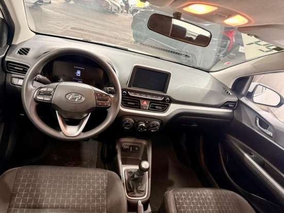 HYUNDAI-HB20-2023
