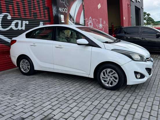 HYUNDAI-HB20-1.6 COMFORT PLUS 16V FLEX 4P AUTOMÁTICO HYUNDAI-HB20-2015