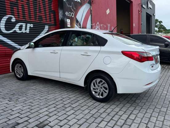 HYUNDAI-HB20-1.6 COMFORT PLUS 16V FLEX 4P AUTOMÁTICO HYUNDAI-HB20-2015