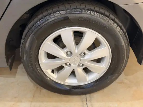 HYUNDAI-HB20S-2014