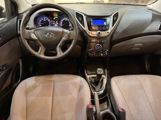 HYUNDAI-HB20S-2014