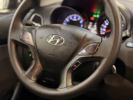 HYUNDAI-HB20S-2014