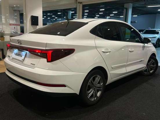 HYUNDAI-HB20S-2024