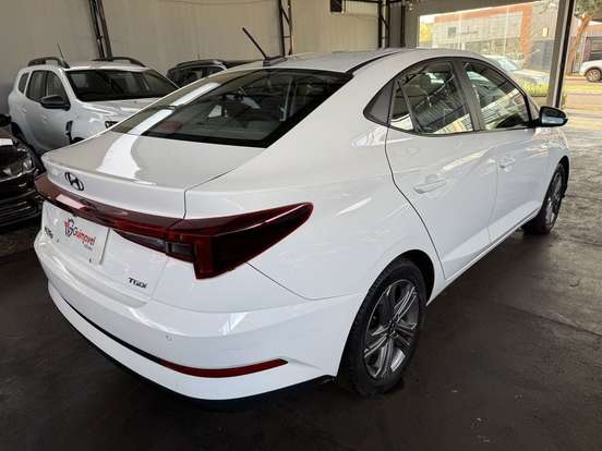 HYUNDAI-HB20S-2024