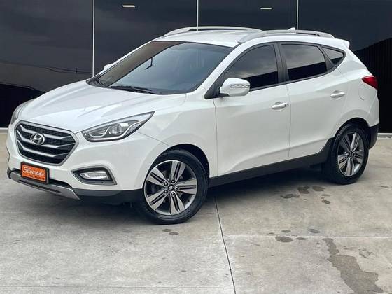 HYUNDAI HB20X 1.6 16V STYLE FLEX 4P AUTOMÁTICO