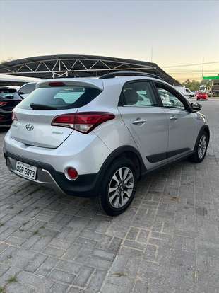 HYUNDAI-HB20X-2017