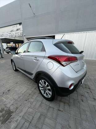 HYUNDAI-HB20X-1.6 16V STYLE FLEX 4P AUTOMÁTICO HYUNDAI-HB20X-2017