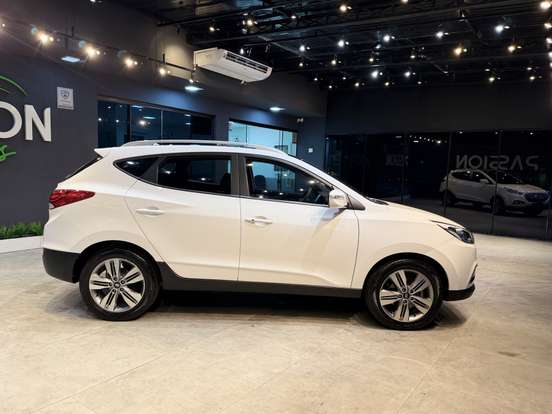 HYUNDAI-IX35-2.0 MPFI 16V FLEX 4P AUTOMÁTICO HYUNDAI-IX35-2016