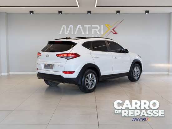 HYUNDAI-TUCSON-2020