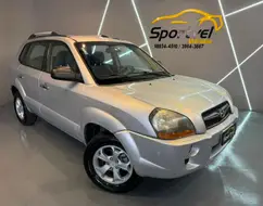 HYUNDAI TUCSON 2.0 MPFI GL 16V 142CV 2WD GASOLINA 4P AUTOMÁTICO HYUNDAI TUCSON 2.0 MPFI GL 16V 142CV 2WD GASOLINA 4P AUTOMÁTICO
