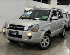 HYUNDAI TUCSON 2.0 MPFI GLS 16V 143CV 2WD FLEX 4P AUTOMÁTICO HYUNDAI TUCSON 2.0 MPFI GLS 16V 143CV 2WD FLEX 4P AUTOMÁTICO