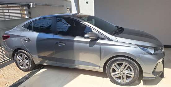 HYUNDAI-HB20S-2024