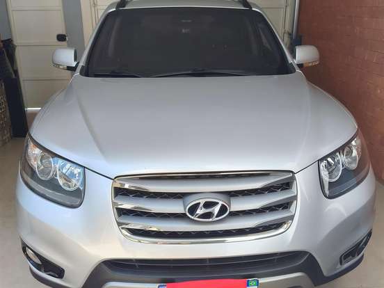 HYUNDAI-SANTA FÉ-2.4 MPI 2WD 16V GASOLINA 4P AUTOMÁTICO HYUNDAI-SANTA FÉ-2012