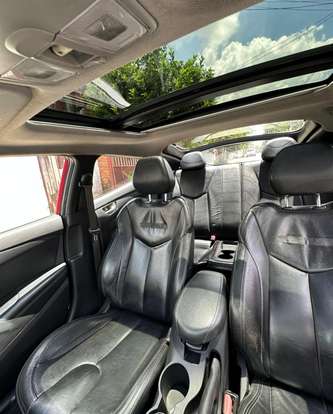 HYUNDAI-VELOSTER-2012