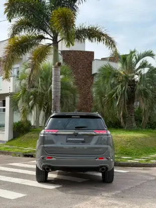 JEEP-COMMANDER-2024