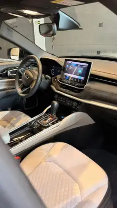 JEEP-COMMANDER-2023