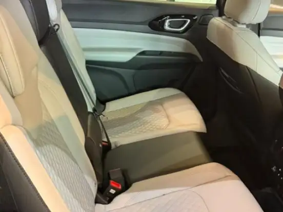 JEEP-COMMANDER-2.0 TD380 TURBO DIESEL OVERLAND AT9 JEEP-COMMANDER-2023