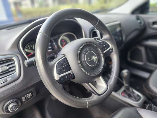 JEEP-COMPASS-2.0 16V FLEX LONGITUDE AUTOMÁTICO JEEP-COMPASS-2018