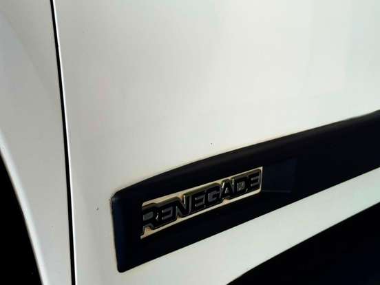 JEEP-RENEGADE-1.8 16V FLEX SPORT 4P AUTOMÁTICO JEEP-RENEGADE-2015