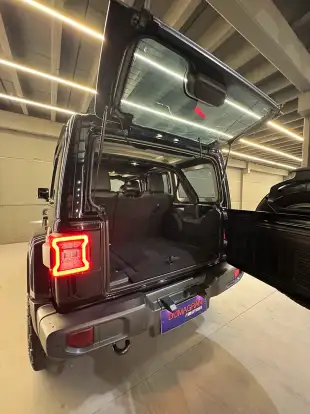 JEEP-WRANGLER-2020