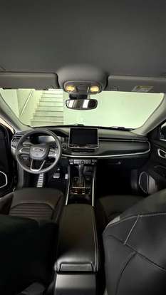 JEEP-COMMANDER-2023