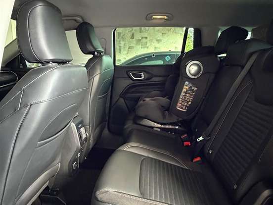 JEEP-COMMANDER-1.3 T270 TURBO FLEX LONGITUDE AT6 JEEP-COMMANDER-2023