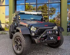 JEEP WRANGLER 3.6 UNLIMITED SPORT 4X4 V6 GASOLINA 4P AUTOMÁTICO JEEP WRANGLER 3.6 UNLIMITED SPORT 4X4 V6 GASOLINA 4P AUTOMÁTICO