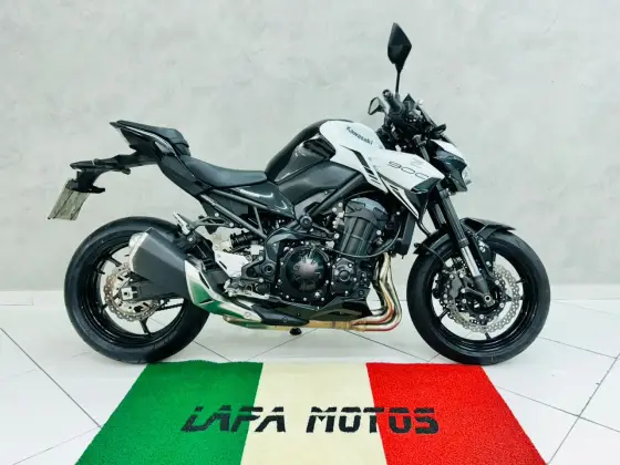 KAWASAKI Z900 