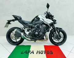 KAWASAKI Z900 KAWASAKI Z900