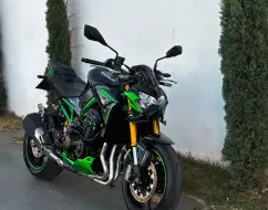 KAWASAKI Z900 KAWASAKI Z900