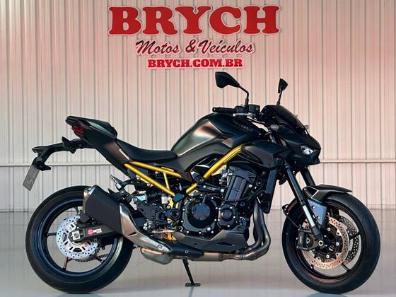 KAWASAKI Z900 
