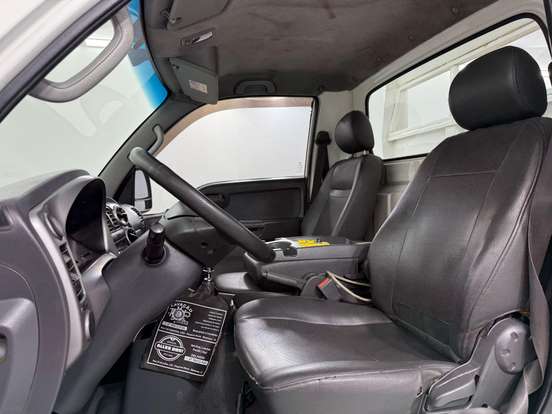 KIA-BONGO-2.5 K-2500 4X2 CS TURBO DIESEL 2P MANUAL KIA-BONGO-2014