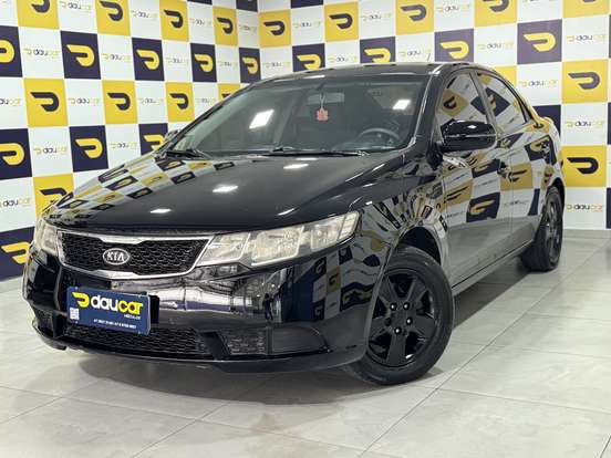 KIA-CERATO-1.6 EX3 SEDAN 16V GASOLINA 4P MANUAL KIA-CERATO-2010