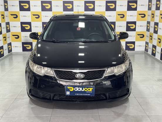 KIA-CERATO-2010