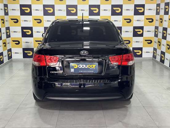KIA-CERATO-1.6 EX3 SEDAN 16V GASOLINA 4P MANUAL KIA-CERATO-2010