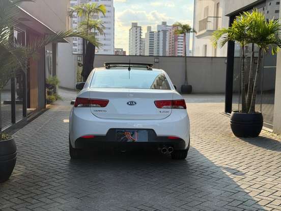 KIA-CERATO-2.0 KOUP 16V GASOLINA 2P AUTOMÁTICO KIA-CERATO-2011