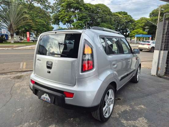 KIA-SOUL-1.6 EX 16V GASOLINA 4P MANUAL KIA-SOUL-2010