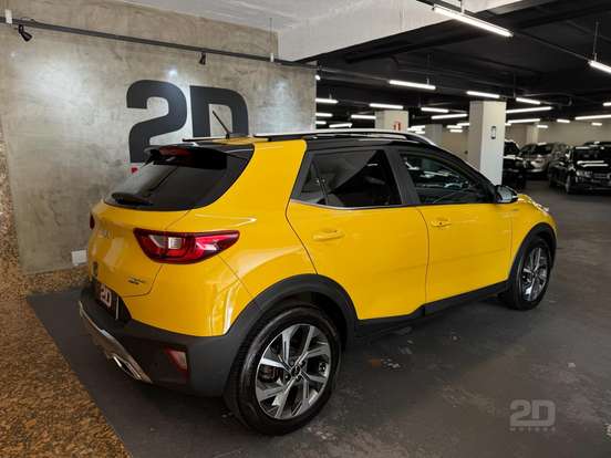 KIA-STONIC-2021