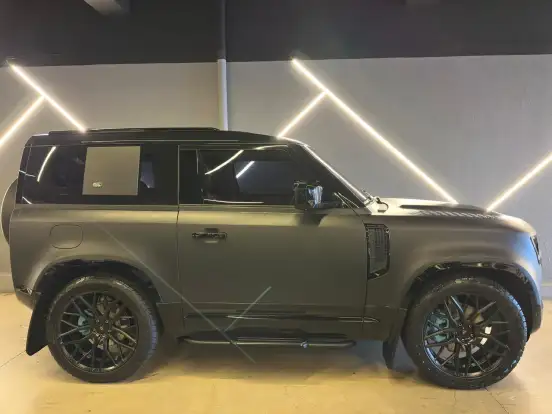 LAND ROVER-DEFENDER-2021