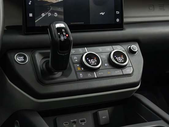 LAND ROVER-DEFENDER-2021