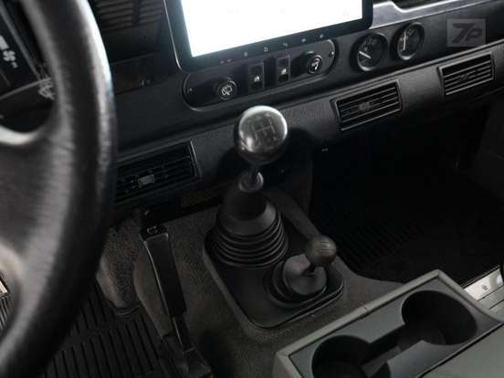 LAND ROVER-DEFENDER-2000