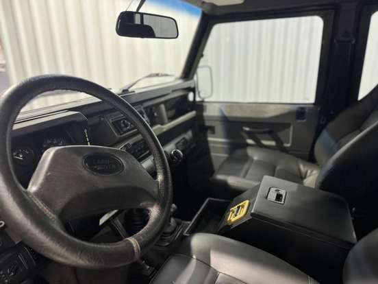 LAND ROVER-DEFENDER-2.5 CSW 110 4X4 TURBO DIESEL 4P MANUAL LAND ROVER-DEFENDER-2000