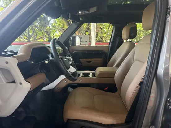 LAND ROVER-DEFENDER-2024