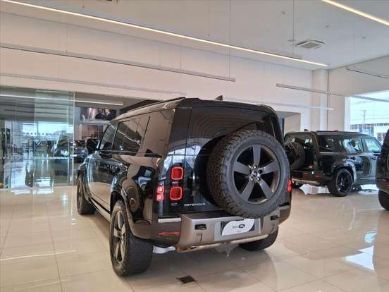 LAND ROVER-DEFENDER-3.0 D300 TURBO DIESEL MHEV 110 X-DYNAMIC SE AWD AUTOMÁTICO LAND ROVER-DEFENDER-2023