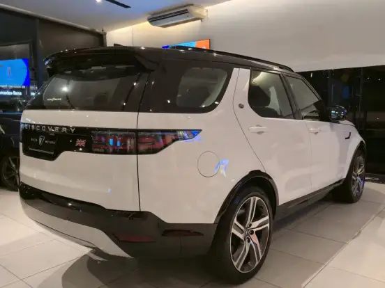 LAND ROVER-DISCOVERY-3.0 D300 TURBO DIESEL MHEV METROPOLITAN EDITION AUTOMÁTICO LAND ROVER-DISCOVERY-2024